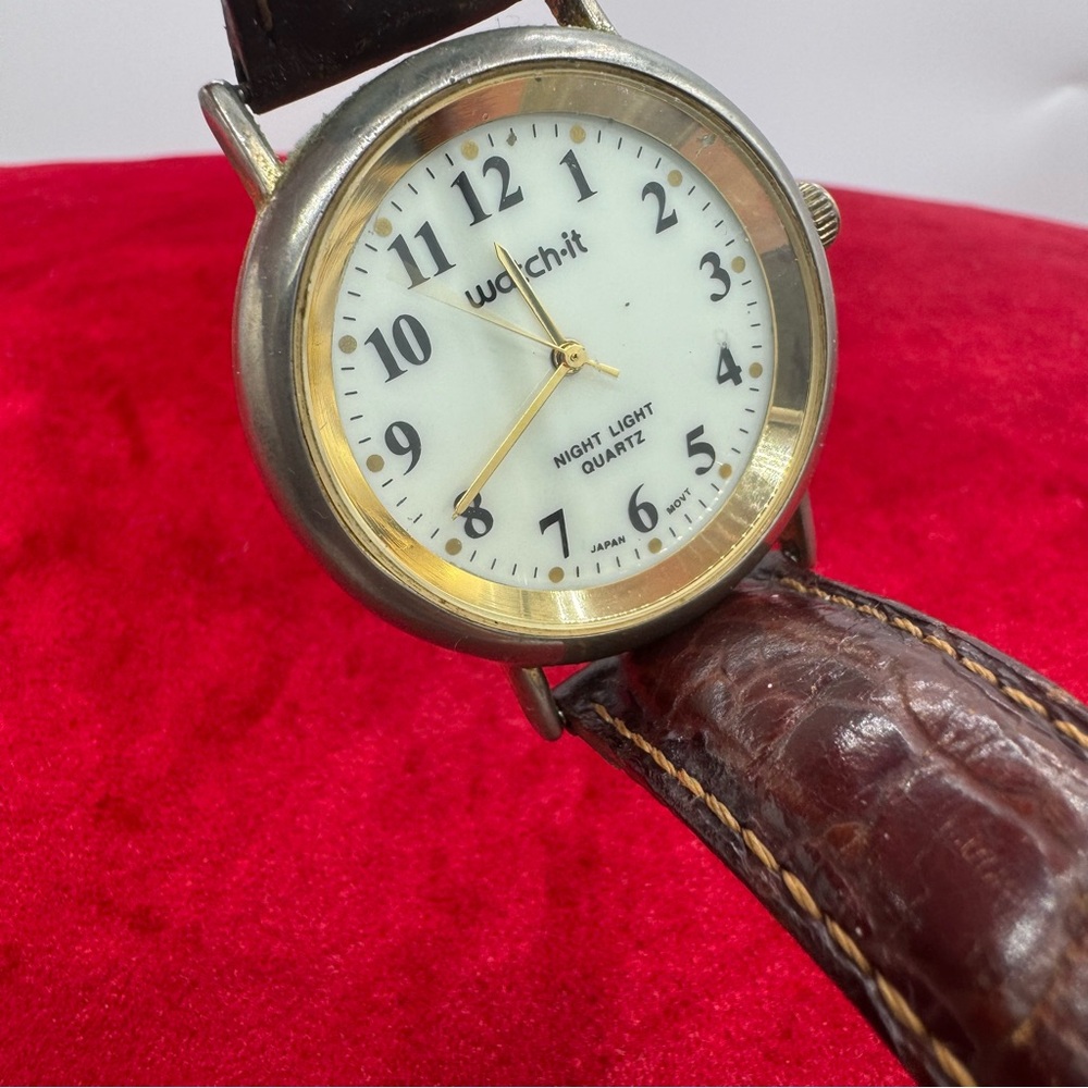 Watch-It Gold‎ and Brown Leather Watch